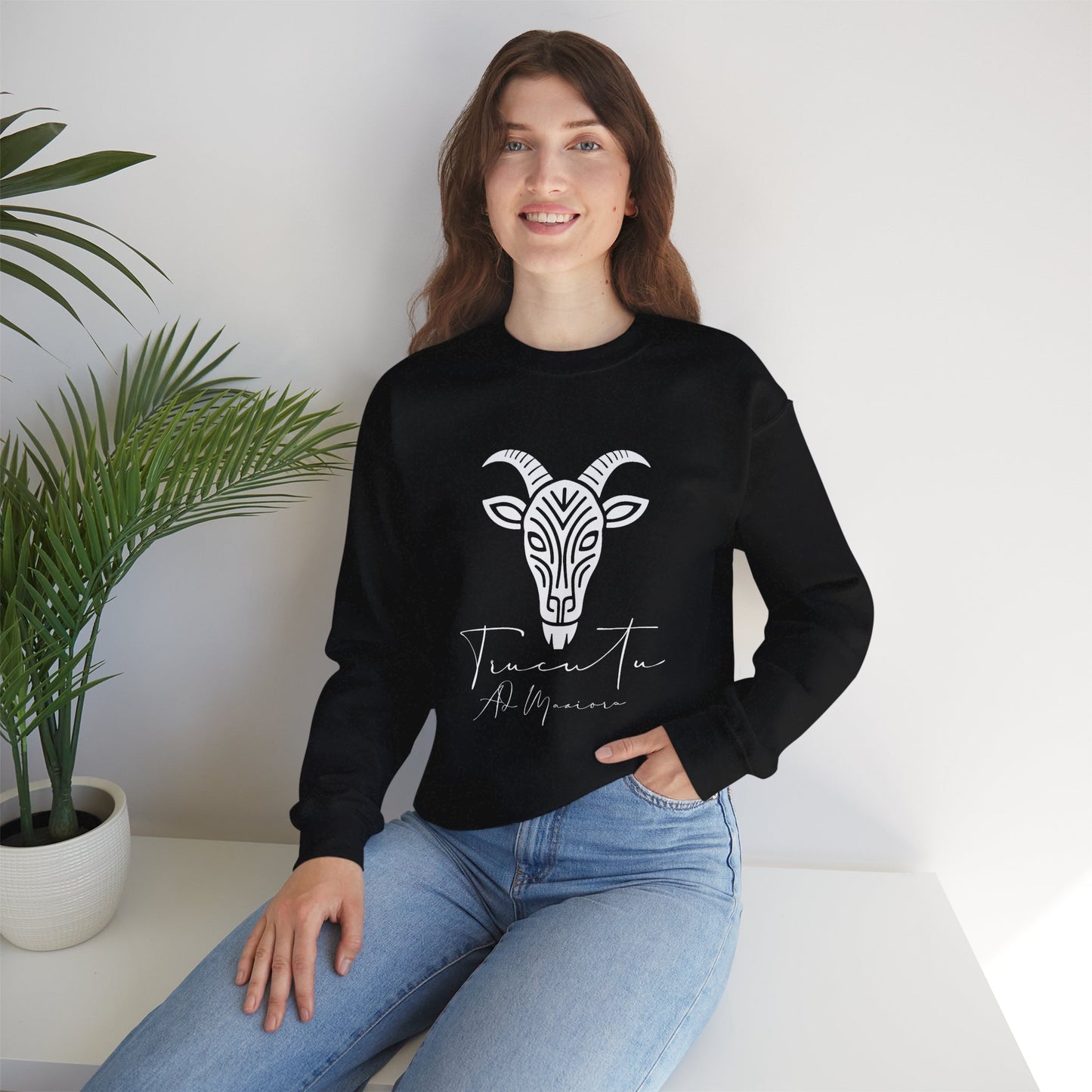 Felpa Unisex TRUCUTU con Simbolo della Capra – Stile Boho Festival | Regalo per Amanti della Natura | Morbida e Comoda