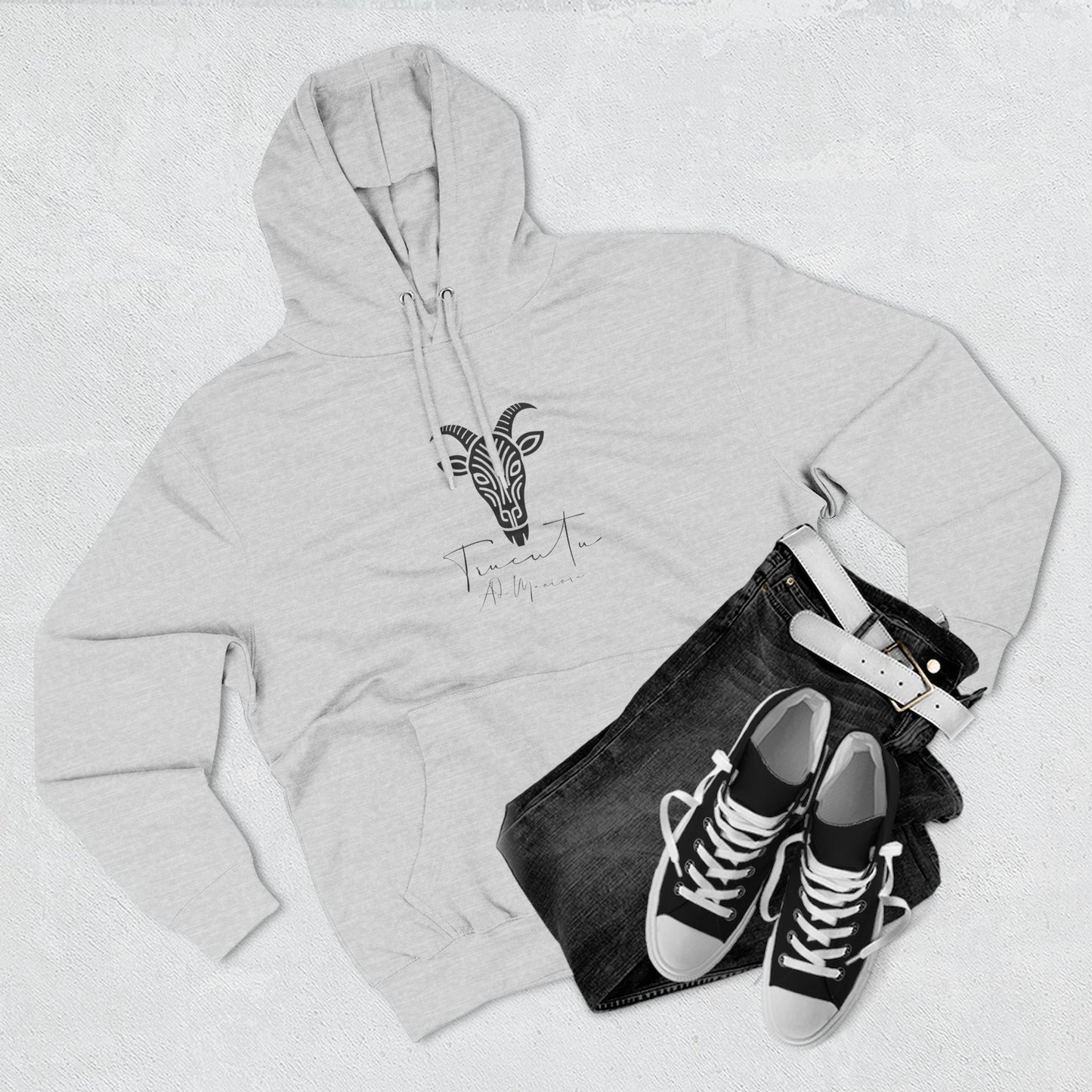 Felpa con Grafica Capra TRUCUTU – Calda in Pile, Design Animale Iconico, Regalo Perfetto per Amanti della Natura, Stile Ribelle ed Eco-Friendly