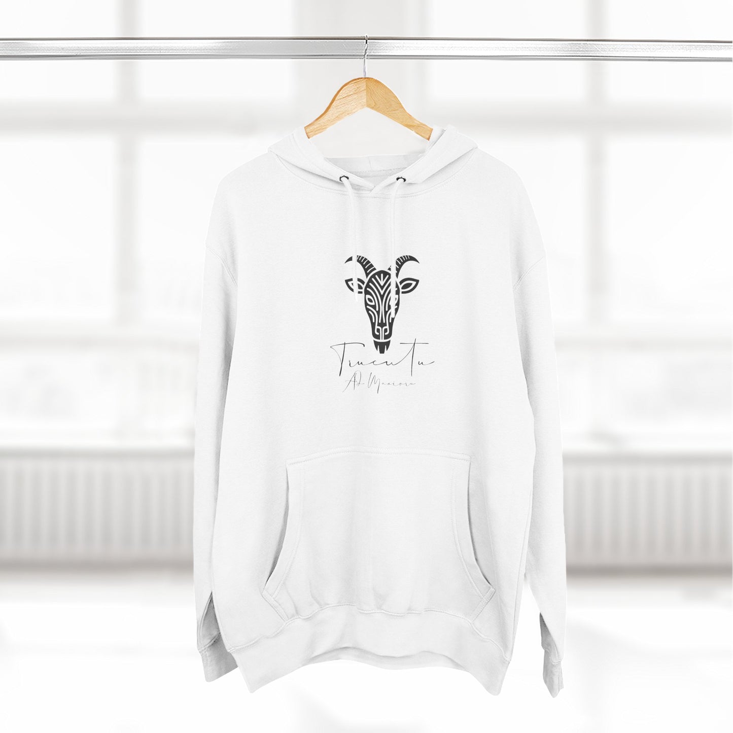 Felpa con Grafica Capra TRUCUTU – Calda in Pile, Design Animale Iconico, Regalo Perfetto per Amanti della Natura, Stile Ribelle ed Eco-Friendly