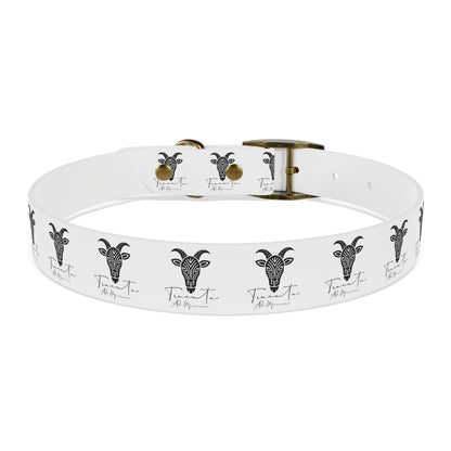Collare Bianco per Cani con Logo Capra TRUCUTU – Accessorio Elegante e Regolabile, Idea Regalo per Amanti degli Animali, Perfetto per Eventi Speciali