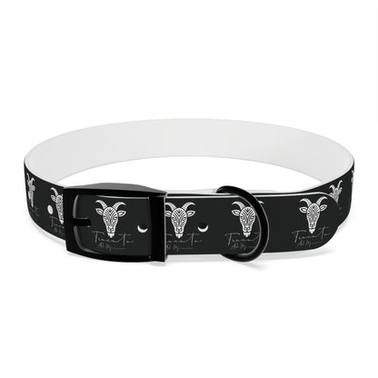Collare Nero per Cani con Logo Capra TRUCUTU – Accessorio Regolabile di Tendenza, Idea Regalo per Amanti degli Animali, Perfetto per Festività e Occasioni Speciali