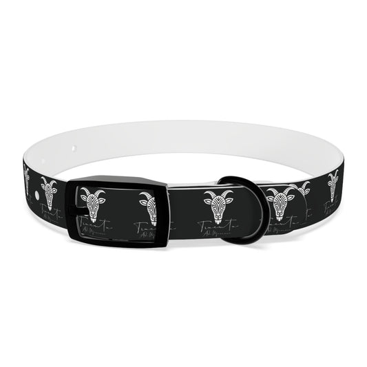 Collare Nero per Cani con Logo Capra TRUCUTU – Accessorio Regolabile di Tendenza, Idea Regalo per Amanti degli Animali, Perfetto per Festività e Occasioni Speciali