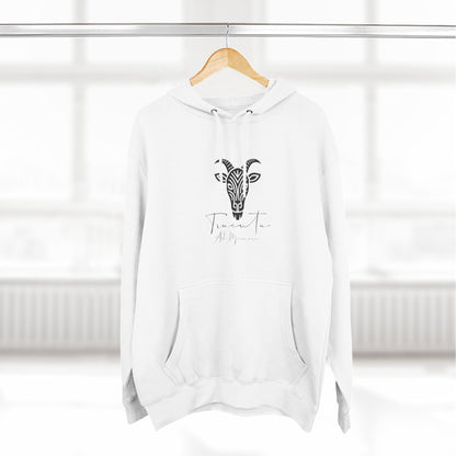 Felpa con Grafica Capra TRUCUTU – Calda in Pile, Design Animale Iconico, Regalo Perfetto per Amanti della Natura, Stile Ribelle ed Eco-Friendly